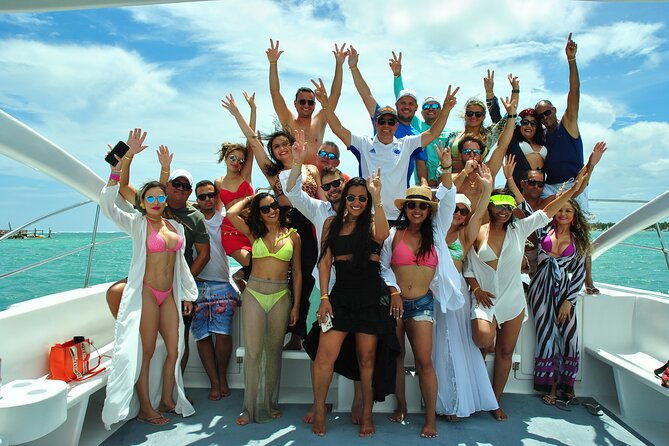 catamaran-boat-cruise-up-10-people