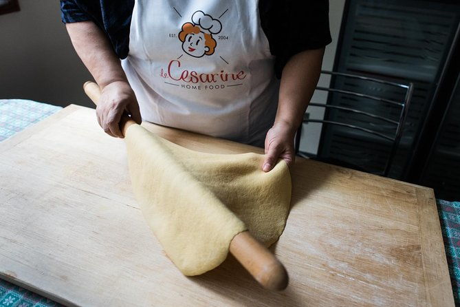 cesarine-small-group-tortellini-class-at-locals-home-in-bologna-3