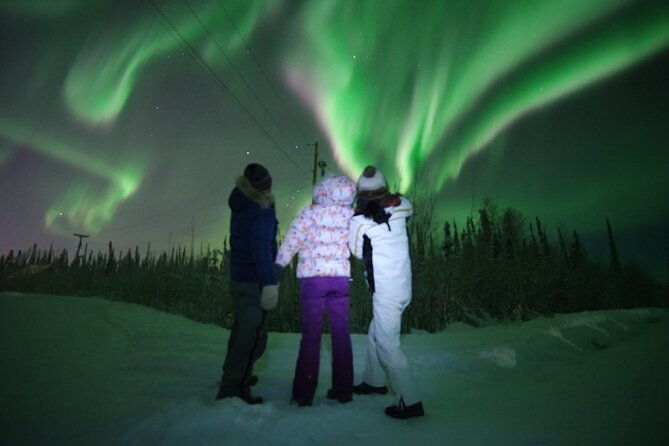 chasing-northern-lights-aurora-borealis-tour-with-photography-2