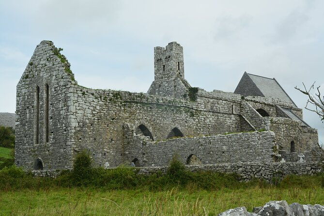 cliffs-of-moher-and-bunratty-castle-private-day-tour-from-dublin