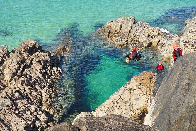 coasteering-on-irelands-wild-atlantic-way