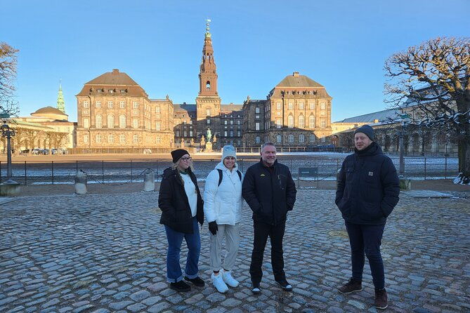copenhagen-highlights-1-canal-ferry-ride-walking-tour