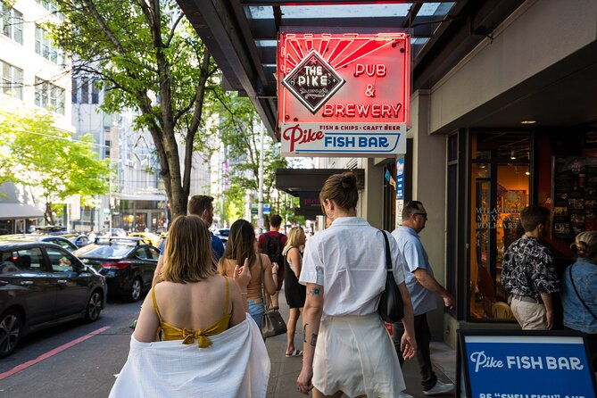 craft-cocktail-gourmet-food-tour