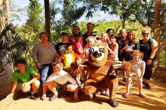 cruise-ship-family-chocolate-factory-sloths-monkeys-beach-transportation