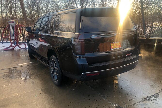 curbside-suv-transfer-from-ord-to-downtown-chicago