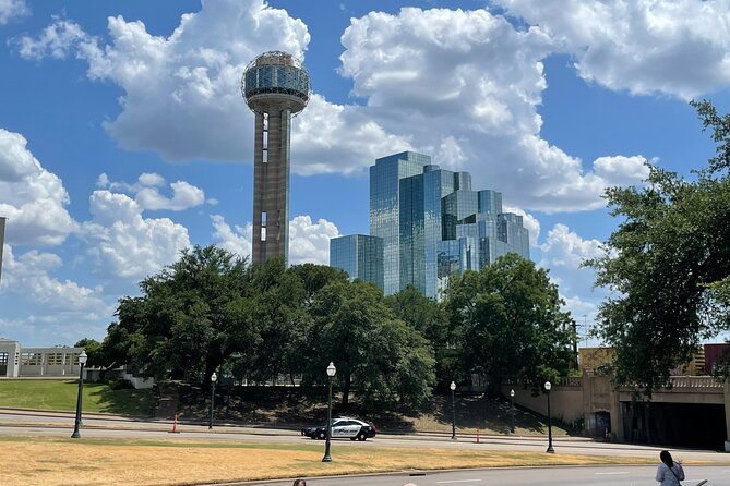 dallas-in-wonderland-a-self-guided-walking-tour-of-dallas