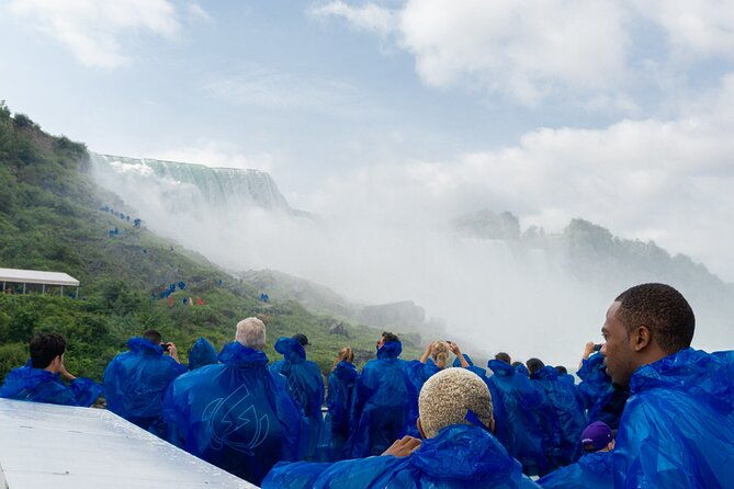 daredevil-walking-tour-with-maid-of-the-mist-boat-ride