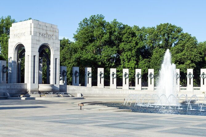 dc-monuments-walking-tour-small-groups-big-ideas