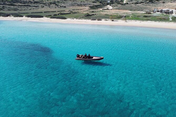 discover-hidden-gems-around-paros-private-boat-tour