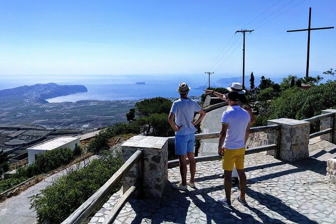 discover-local-santorini-wine-tasting