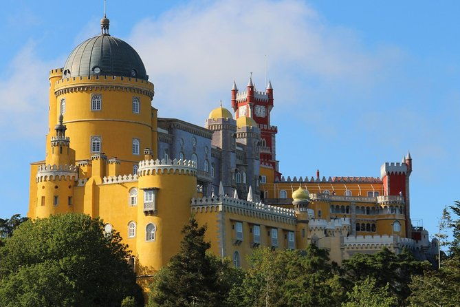 discover-sintra-and-cascais-in-a-portuguese-4wd-private-tour