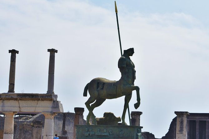 discover-the-ancient-ruins-of-pompeii-day-trip-from-rome-2