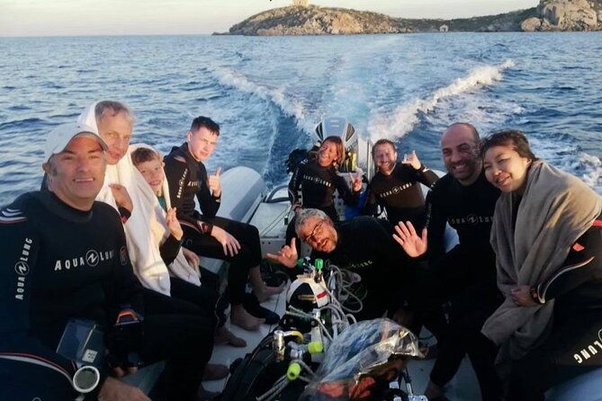 diving-baptism-with-cylinders-introdive-at-the-capo-carbonara-marine-protected-area-2