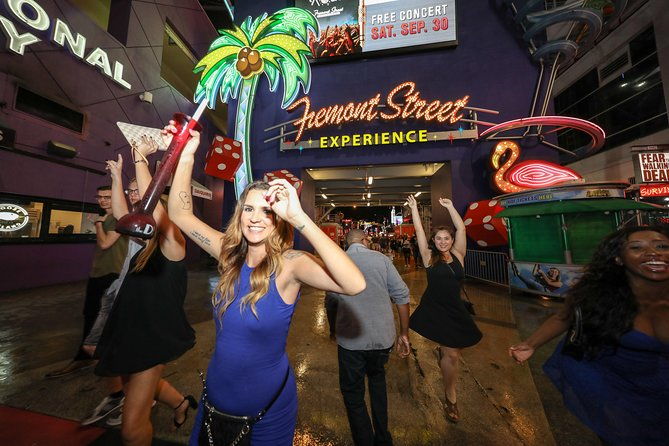 downtown-las-vegas-nighttime-walking-tour