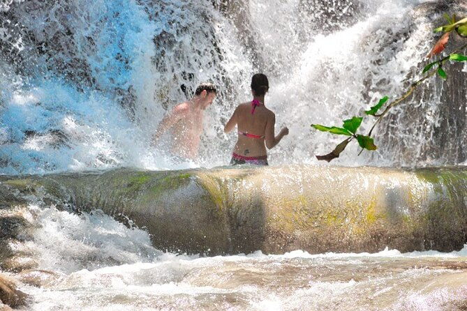 dunns-river-falls-shopping-and-lunch-2