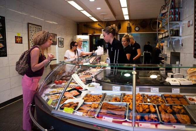 dutch-street-food-tour-on-amsterdam-market