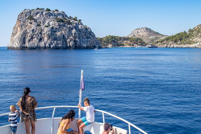 east-coast-bay-to-bay-full-day-boat-trip-with-transfers