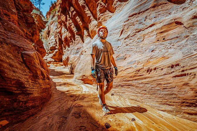 east-zion-powells-way-full-day-canyoneering