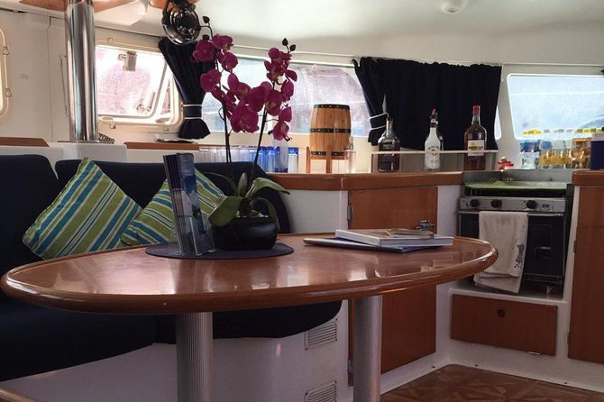 elegance-catamaran-turtles-swim-and-lunch-cruise