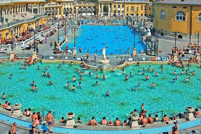 entrance-to-szechenyi-spa-in-budapest
