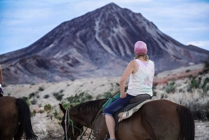 evening-horseback-ride-in-las-vegas
