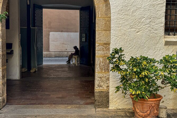 excellent-private-photography-walking-tour-workshop-in-valencia