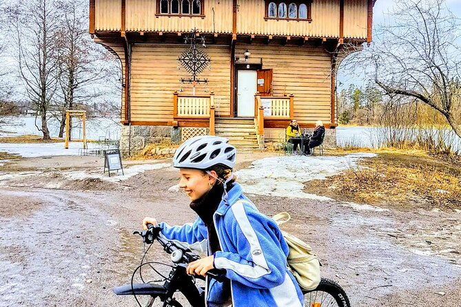 explore-happiest-helsinki-bike-ebike-bbq-sauna-forest-parks-3