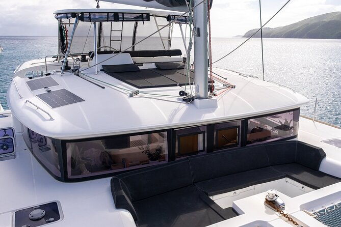 explore-the-seas-with-our-premier-sailing-charter-boat