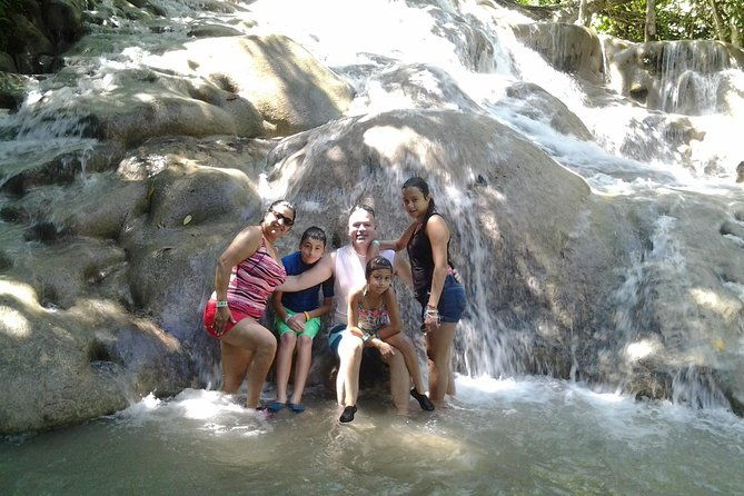 falmouth-shore-excursion-dunns-river-falls