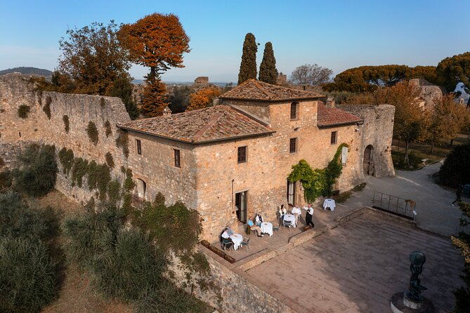 food-and-wine-lesson-and-wine-tasting-in-san-gimignano-2