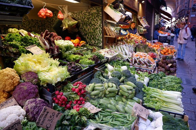 food-markets-tour-with-a-local