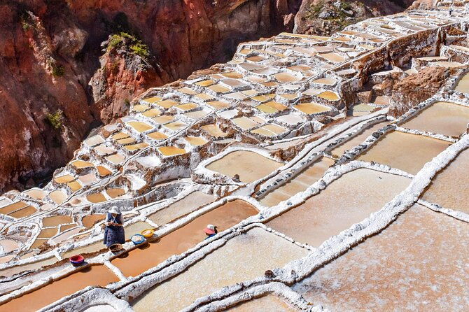 from-cusco-moray-maras-salt-mines-chinchero-weavers-half-day