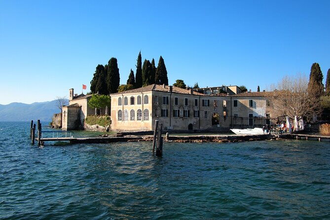 from-garda-bardolino-4-hour-guided-boat-cruise-to-sirmione-2
