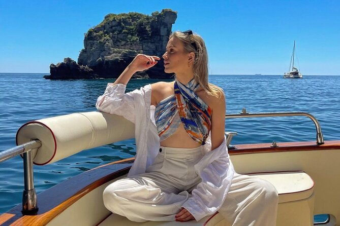 full-day-private-capri-boat-tour-from-positano