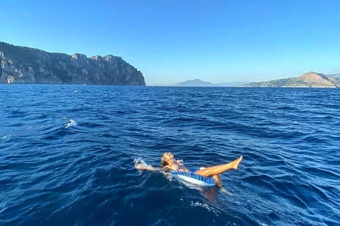 full-day-private-guided-boat-tour-of-the-capri-coast