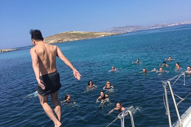 full-day-private-yacht-cruise-in-mykonos-on-a-ferretti-altura-52s