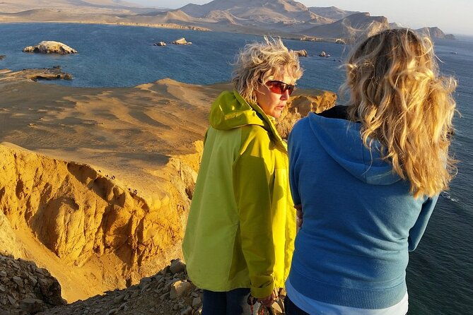golden-shadows-trek-paracas-is-adventure