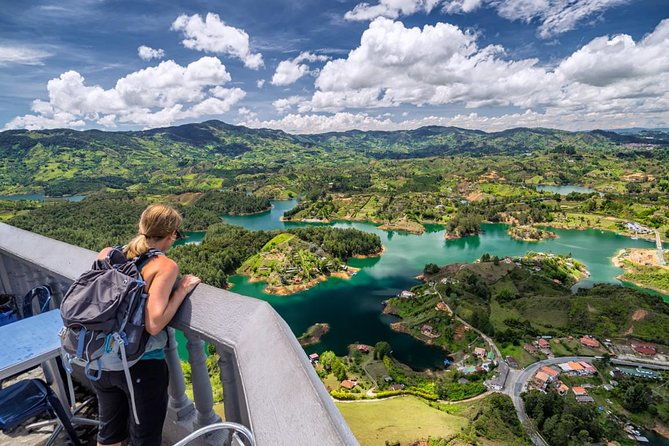 guatape-adventure-color-and-landscape