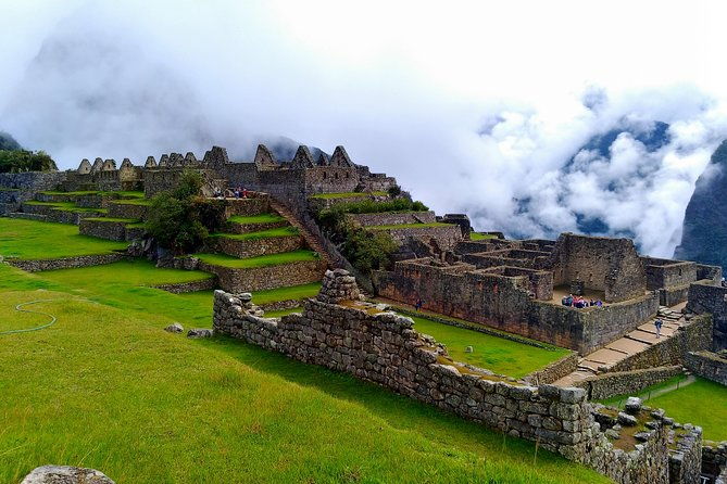 guided-tour-of-machupicchu-private-and-flexible-3-hours