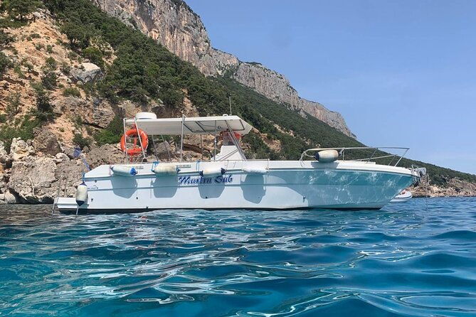 gulf-of-orosei-speedboat-trip-with-aperitif-from-cala-gonone-2