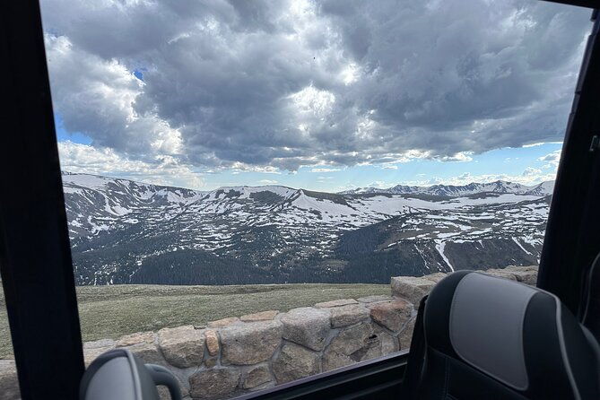 half-day-retractable-glass-top-tour-in-rocky-mtn-national-park