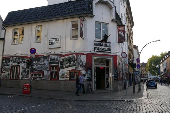 hamburg-red-bluelight-private-guided-reeperbahn-tour