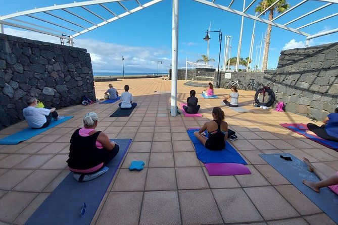 hatha-yoga-in-puerto-del-carmen-spain