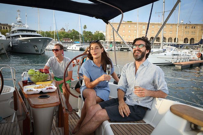 helicopter-flight-with-optional-sailing-experience
