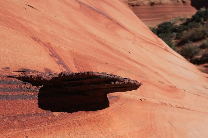 hiking-in-kanab-famous-teepees-of-vermilion-cliffs-national-monument-near-wave