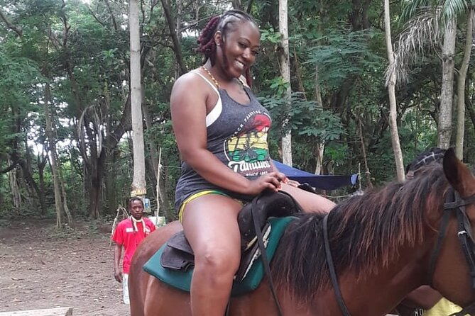 horseback-riding-and-dunns-river-falls