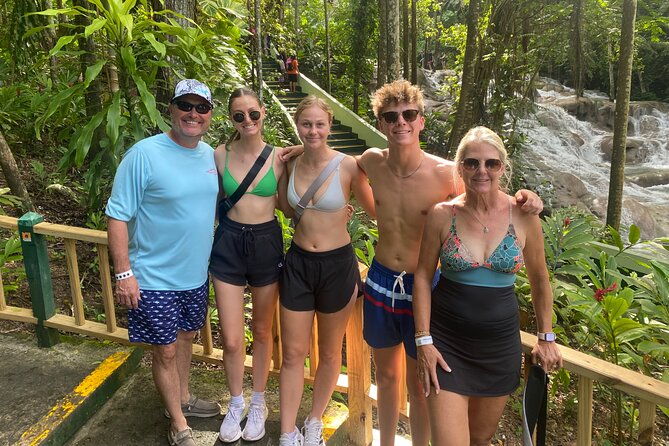 horseback-riding-and-swimming-in-dunns-river-falls