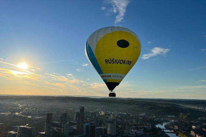 hot-air-balloon-flight-over-vilnius-or-trakai-in-lithuania