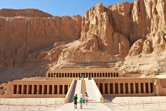 hot-air-balloon-in-luxor-private-full-day-tour-in-luxor-temples
