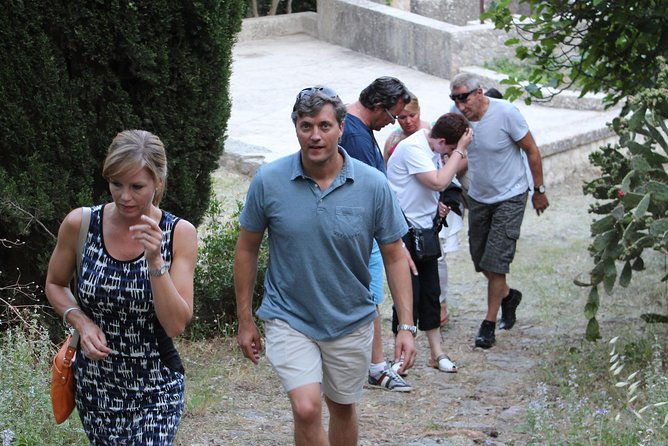 hvar-charming-abandoned-village-small-group-tour-and-local-dinner